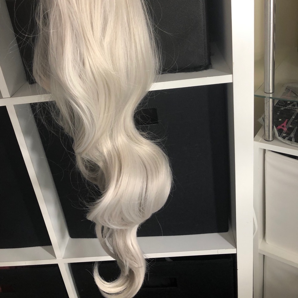 Platinum mouse blonde wig.